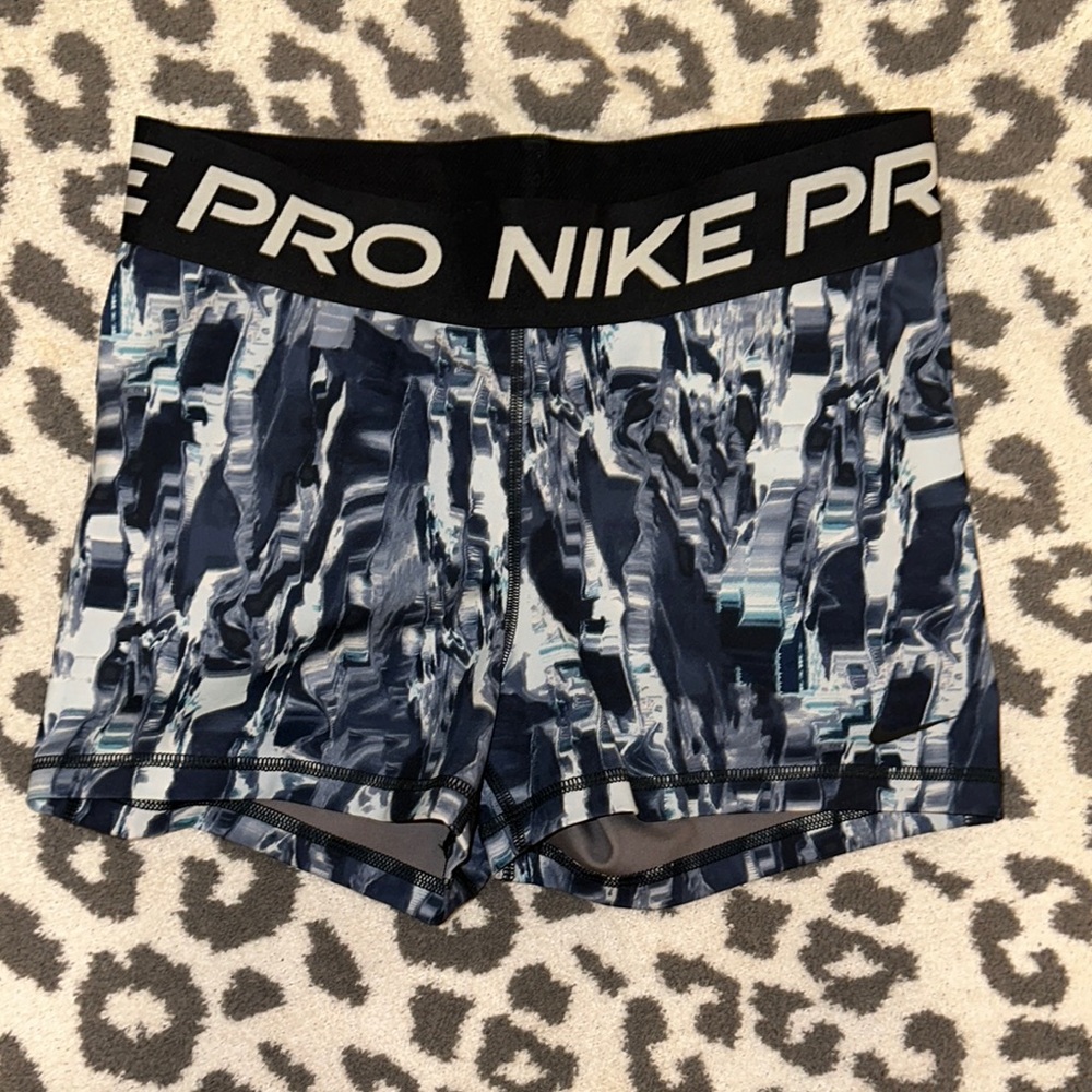 Nike Pro Graphic Shorts